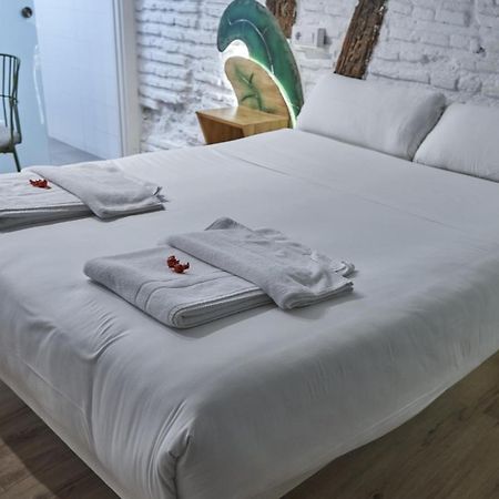 Pension Aliciazzz Bed And Breakfast بلباو المظهر الخارجي الصورة