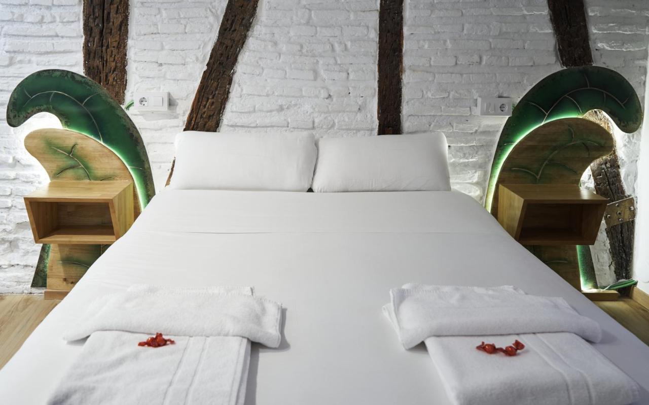 Pension Aliciazzz Bed And Breakfast بلباو المظهر الخارجي الصورة