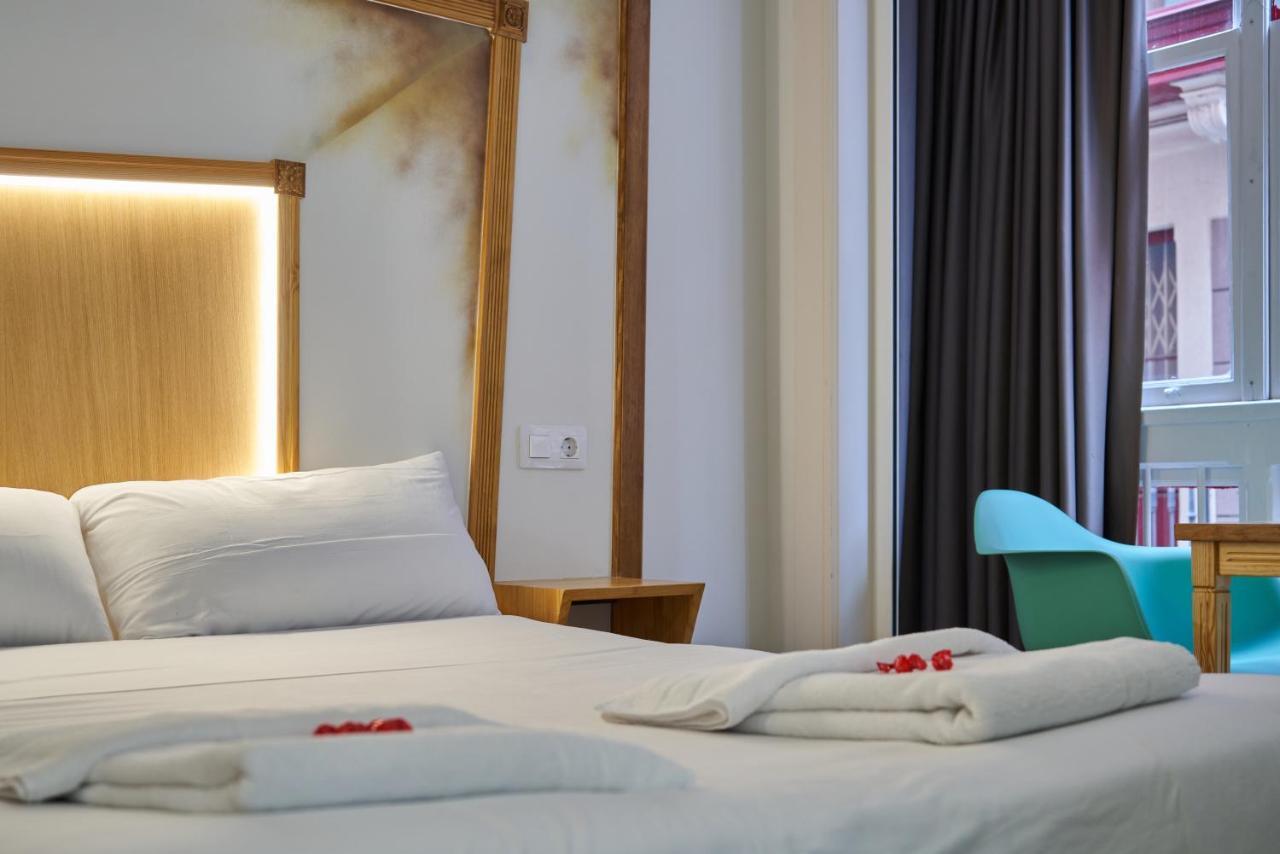 Pension Aliciazzz Bed And Breakfast بلباو المظهر الخارجي الصورة