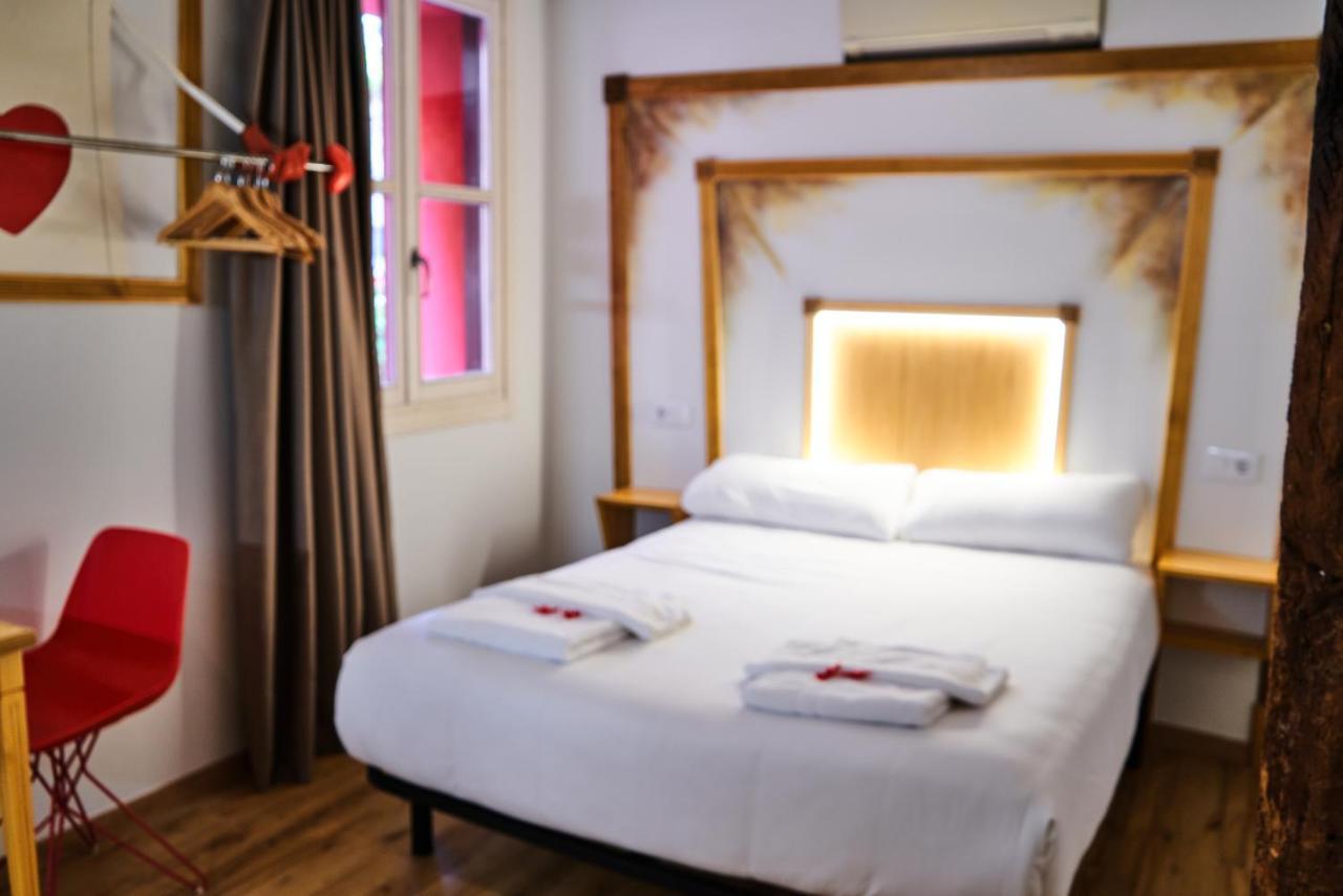 Pension Aliciazzz Bed And Breakfast بلباو المظهر الخارجي الصورة