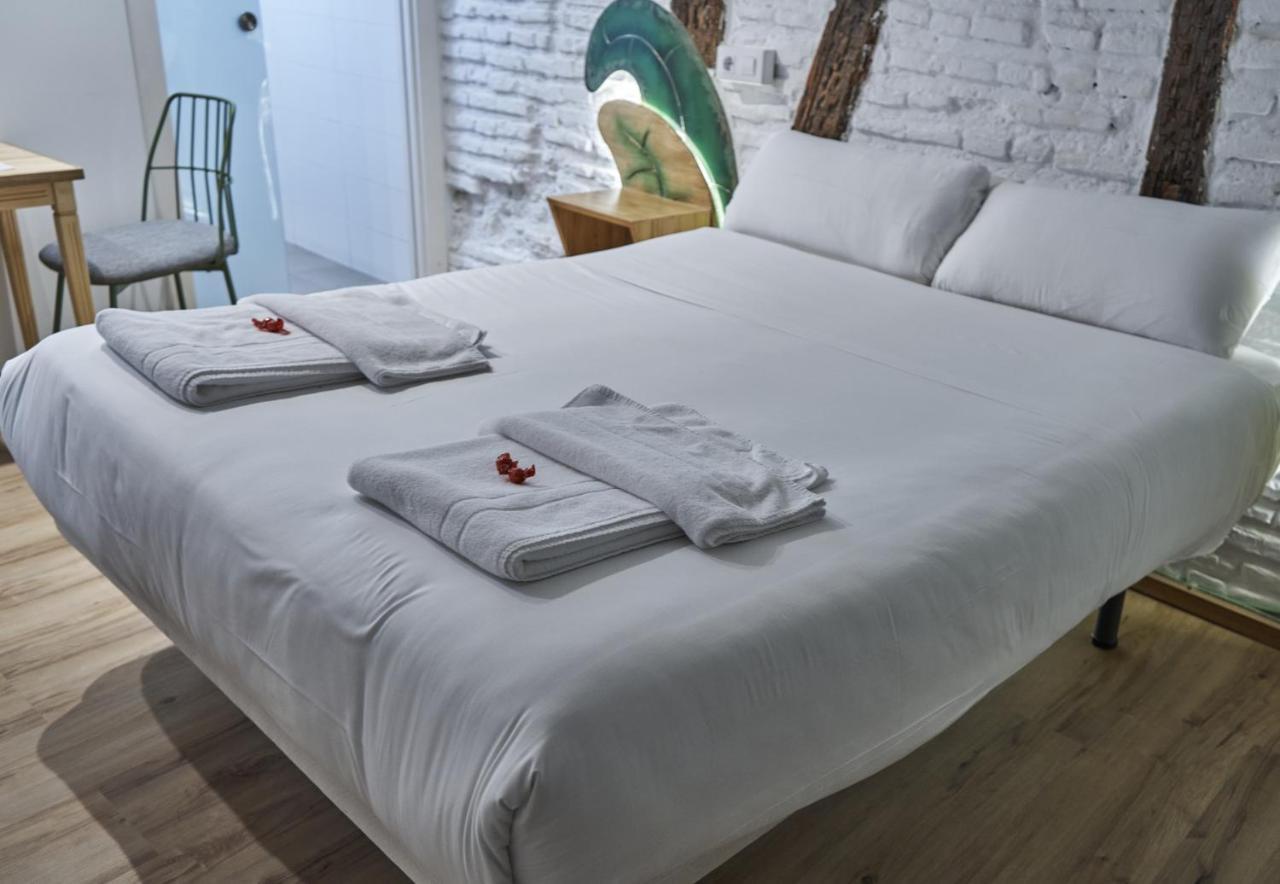 Pension Aliciazzz Bed And Breakfast بلباو المظهر الخارجي الصورة