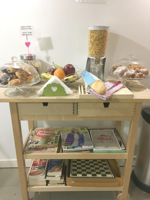 Pension Aliciazzz Bed And Breakfast بلباو المظهر الخارجي الصورة