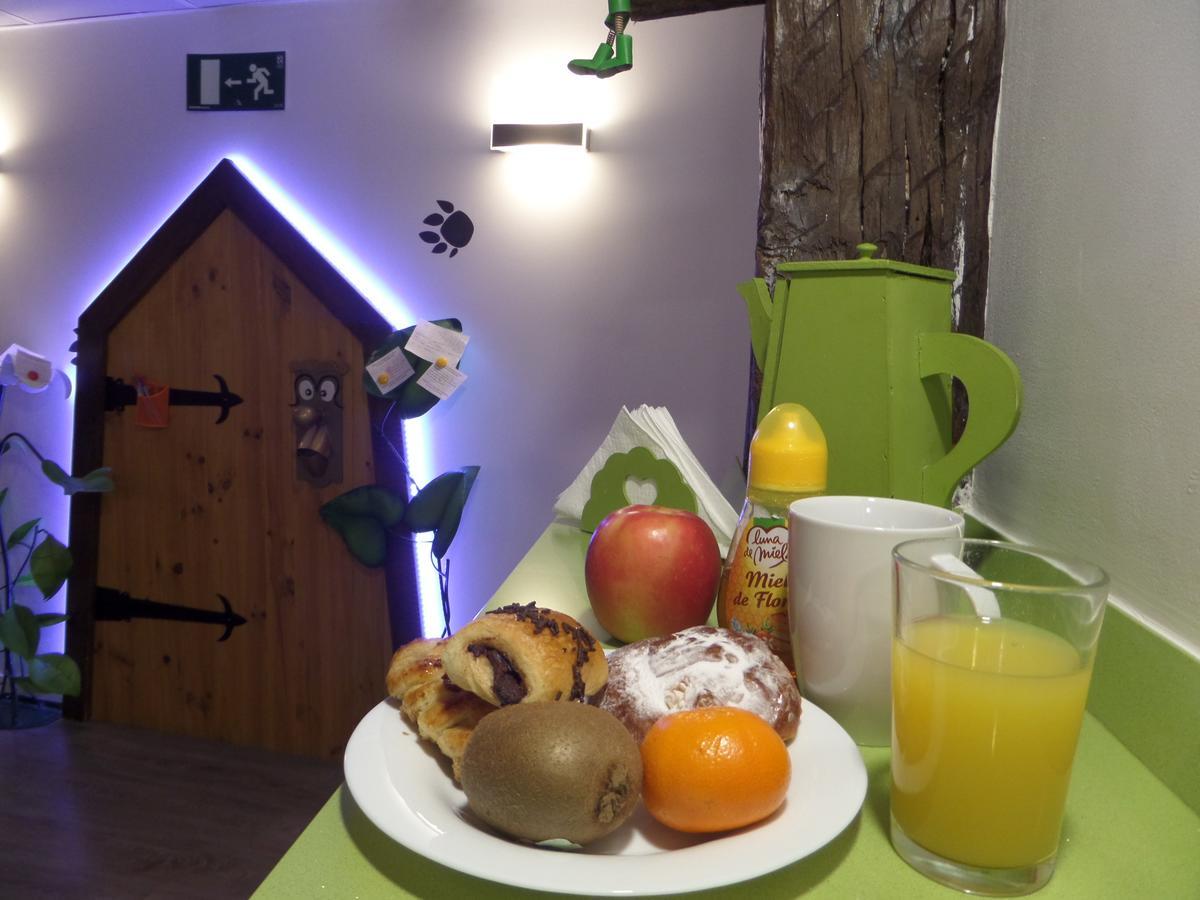 Pension Aliciazzz Bed And Breakfast بلباو المظهر الخارجي الصورة